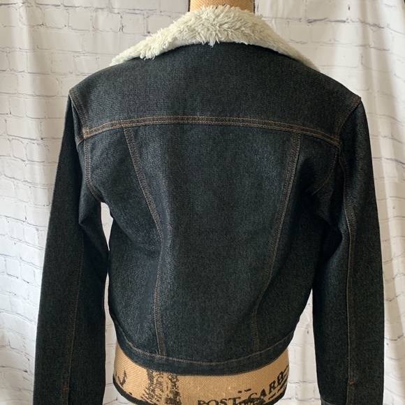 Women’s Jean Jacket - Picture 4 of 11